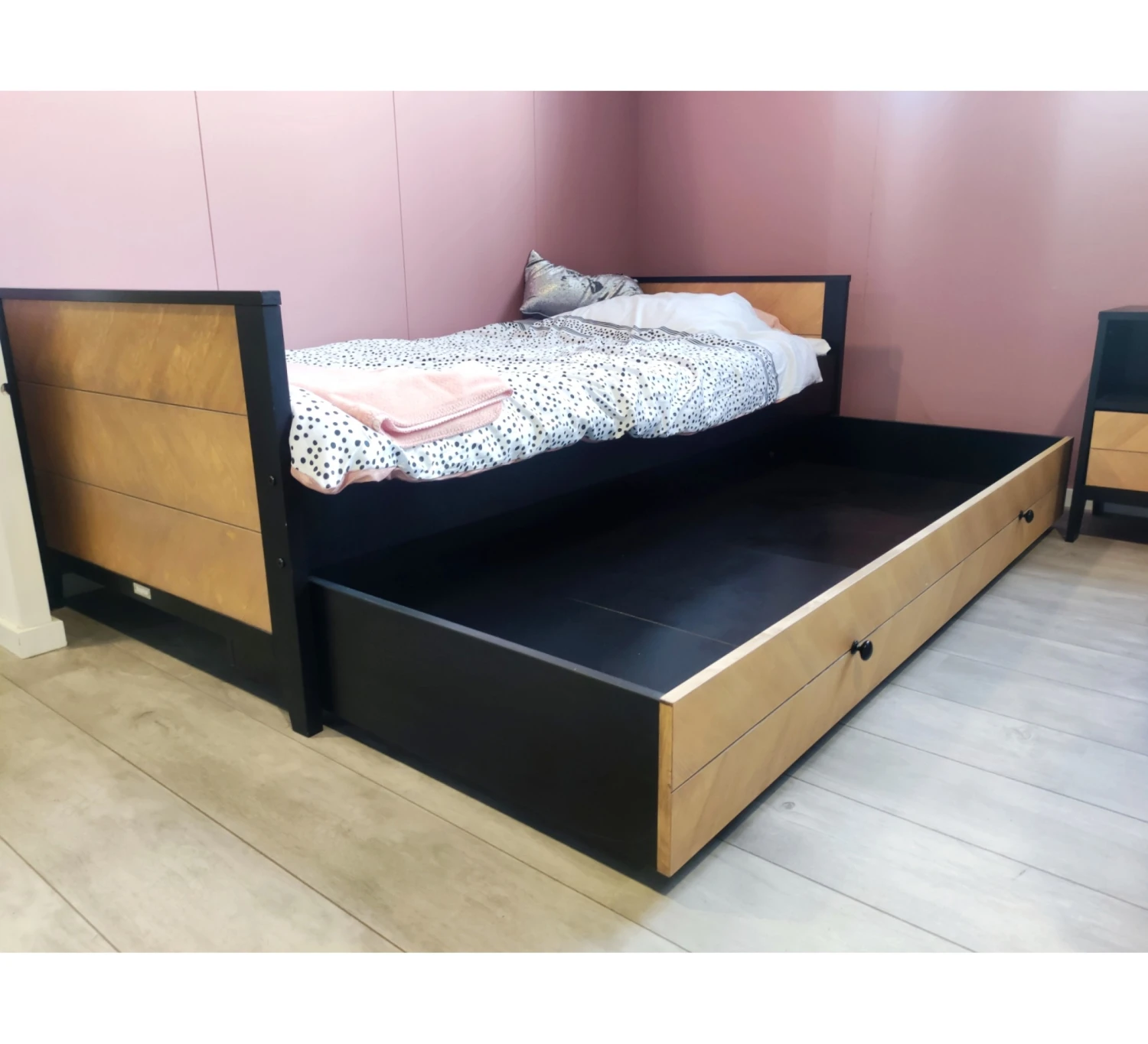 Job Kinderkamer 4-delig - Showmodel 5 Job Kinderkamer 4-delig - Showmodel - Afbeelding 3