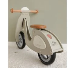 Little Dutch Loopscooter - Olive -Little Dutch || Stokke || Joolz Verkoopwinkel little dutch loopscooter olive 4