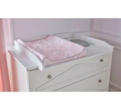 Marie Barrier Commode -Little Dutch || Stokke || Joolz Verkoopwinkel pinio marie barrier commode 2