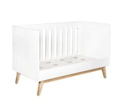 Trendy Bedbank 70x140 - White -Little Dutch || Stokke || Joolz Verkoopwinkel quax trendy bedbank 70x140 white 3