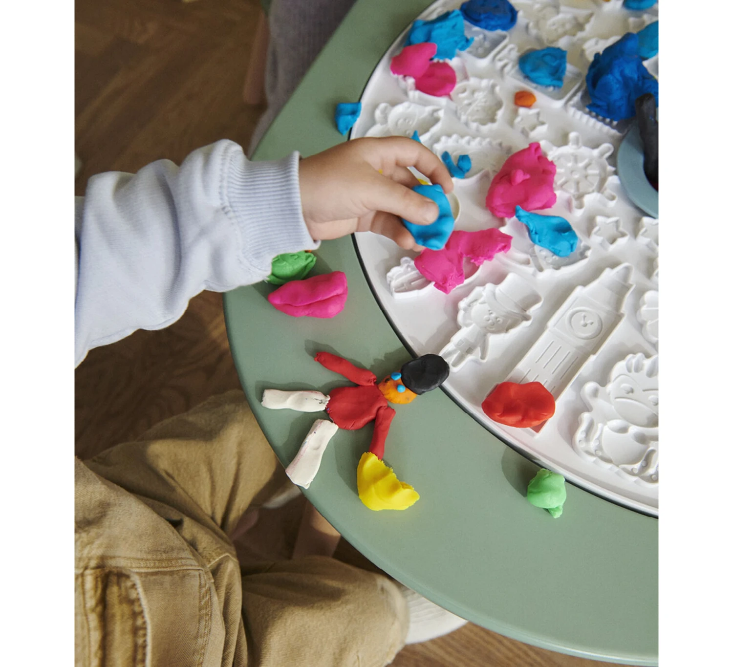 Stokke MuTable V2 Kleibord 8 Stokke MuTable V2 Kleibord - Afbeelding 6